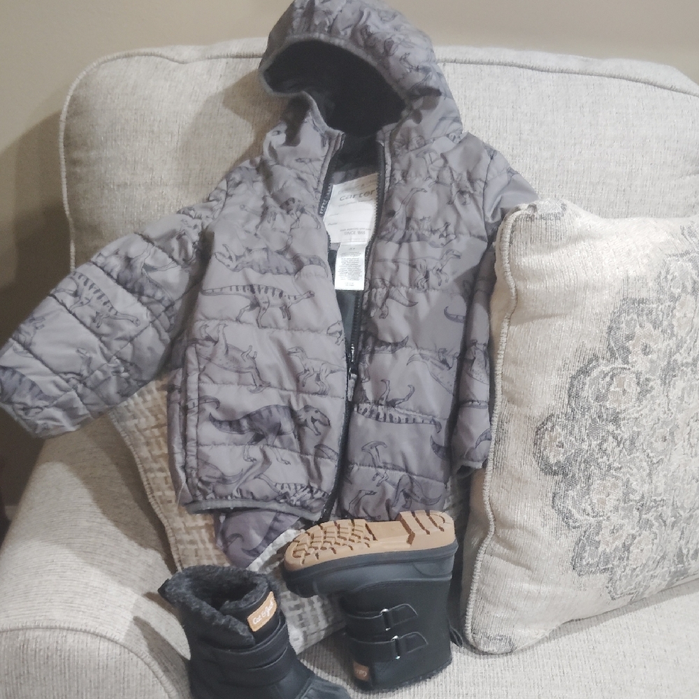 Gray Hooded Jacket and Black Boots Set